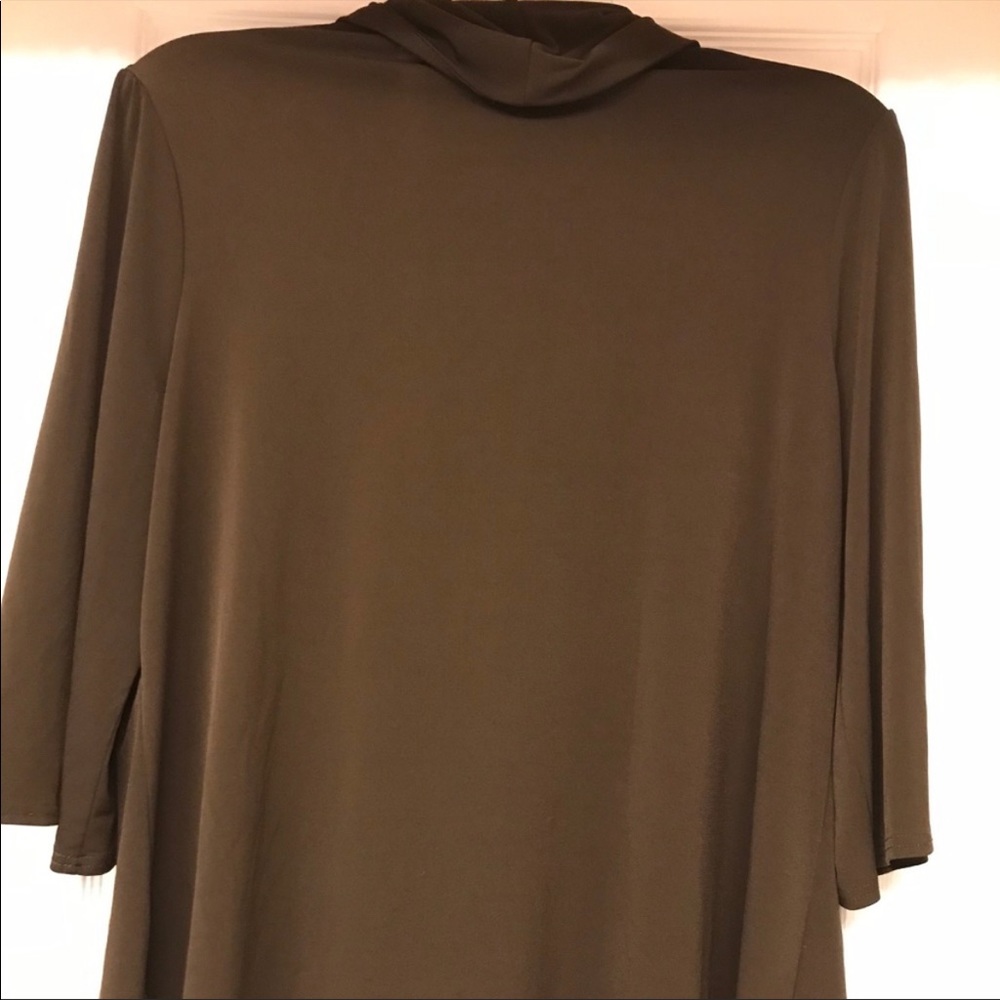 NWT Dressbarn Women’s Brown Cowl Neck Blouse - Size 14/16 - Picture 2 of 3